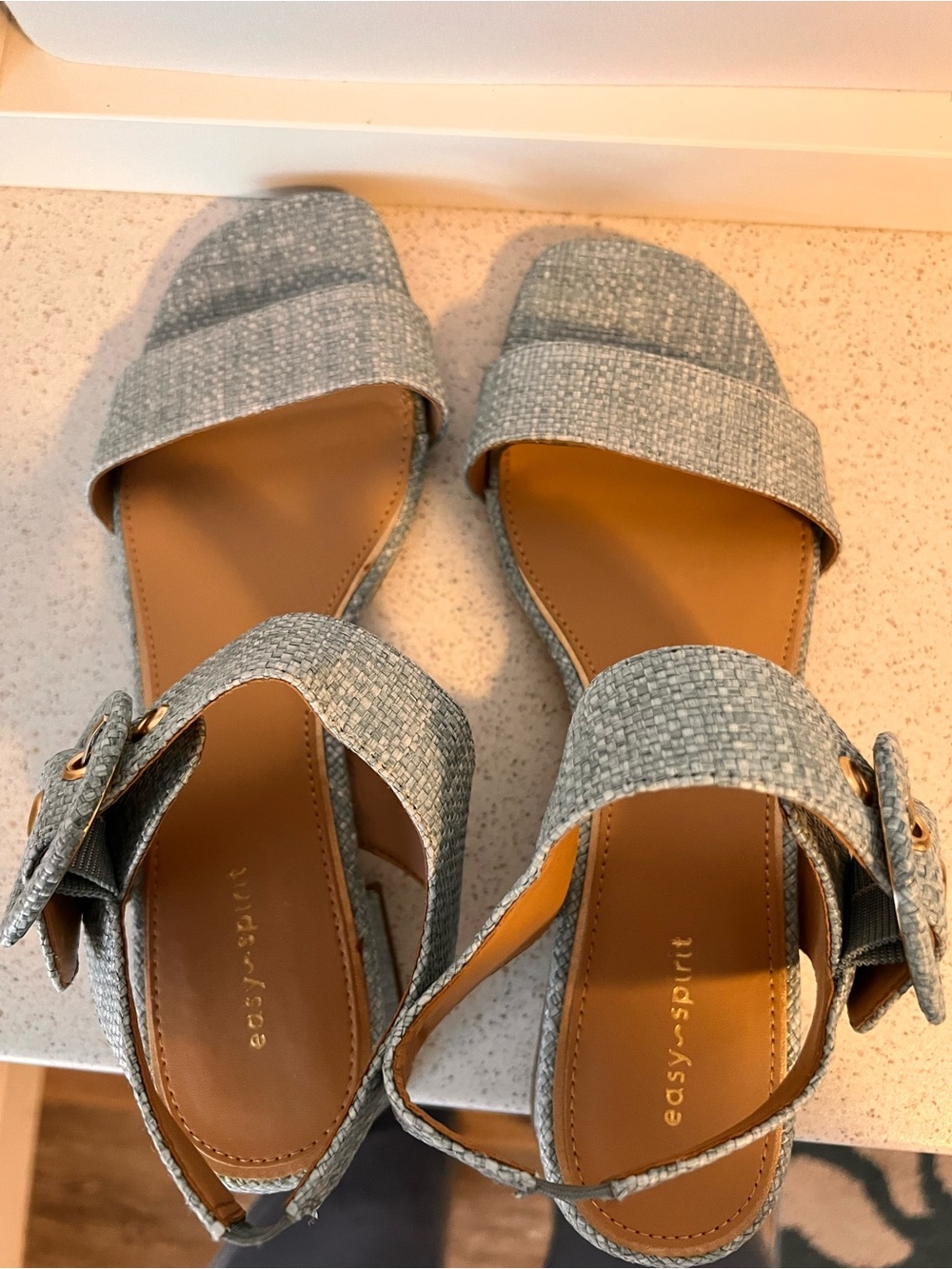 Easy Spirit Women's Textured Buckle Sandal